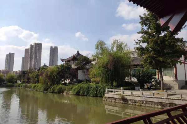 29800元【奢华阳光湖景房 32平方】